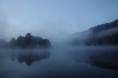 湯ノ湖の朝
