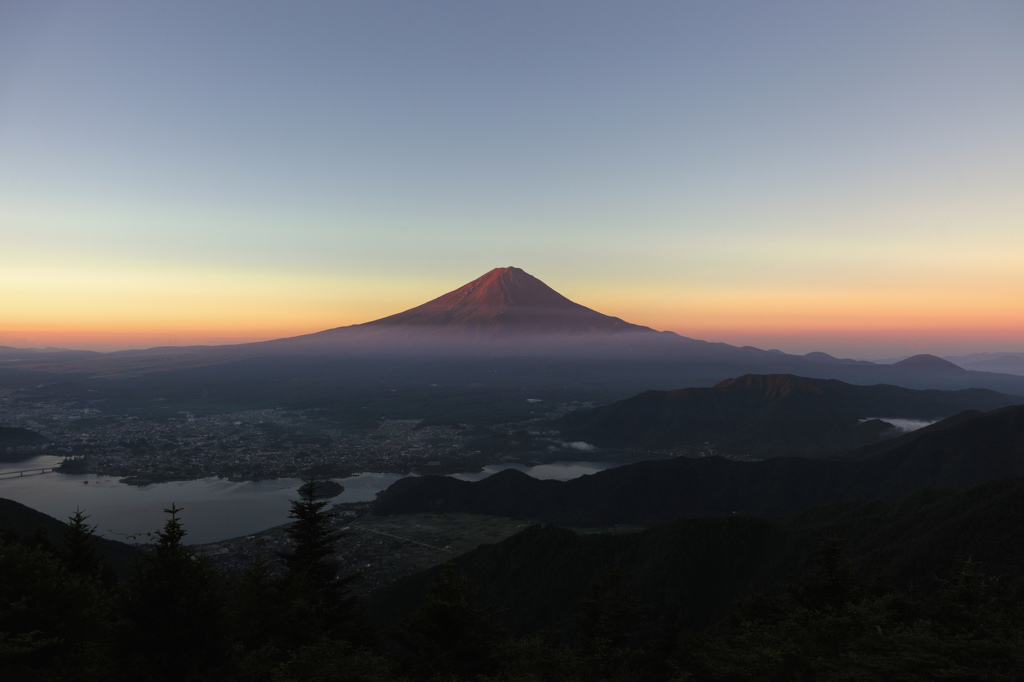朝の富士