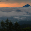 富士の頂　－甘利山より－