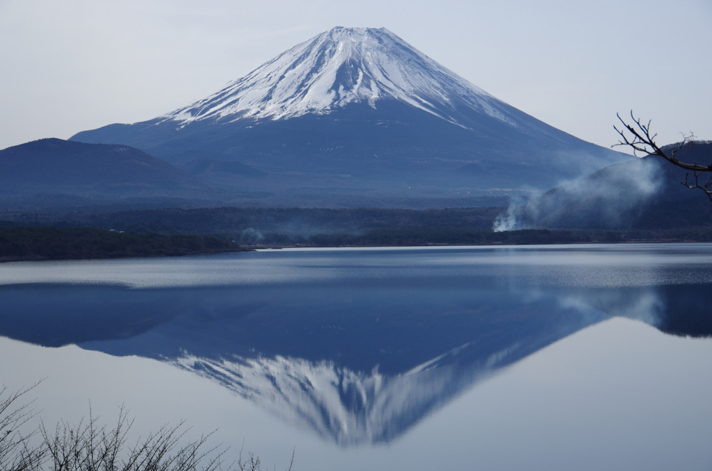 湖畔の。。。