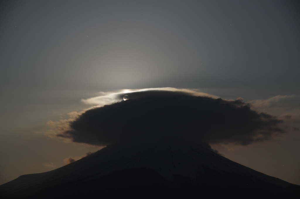 雲の中へ