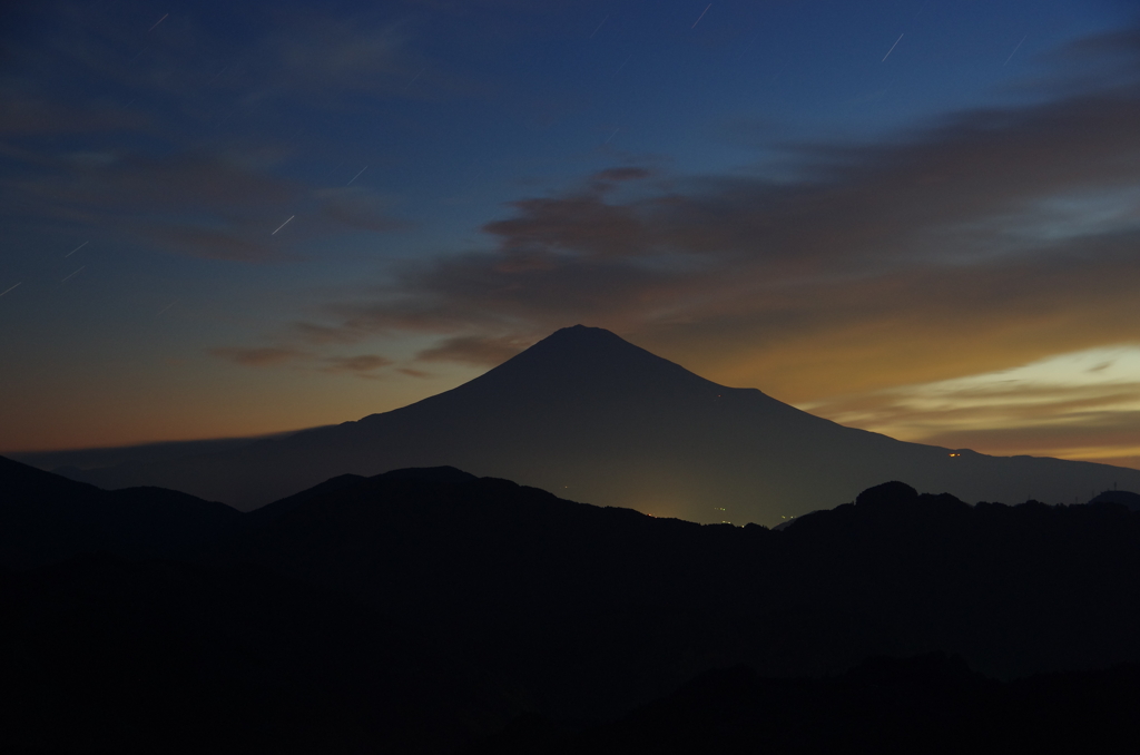 夜明け前