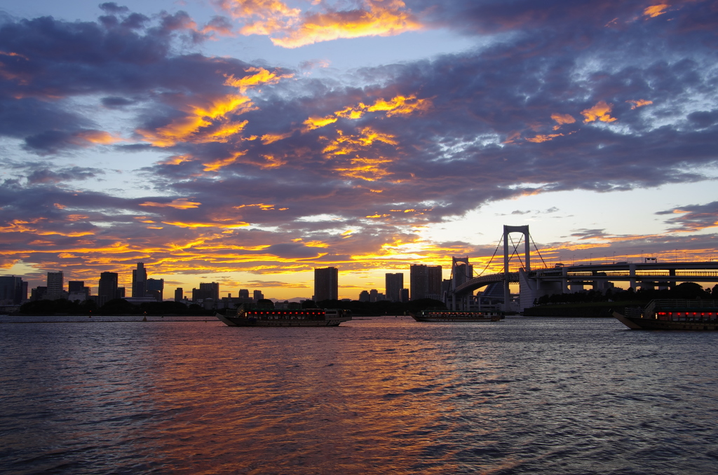 街の夕焼