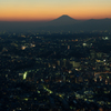 夕照富士と横浜の街灯り