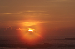 雲から生まれる太陽