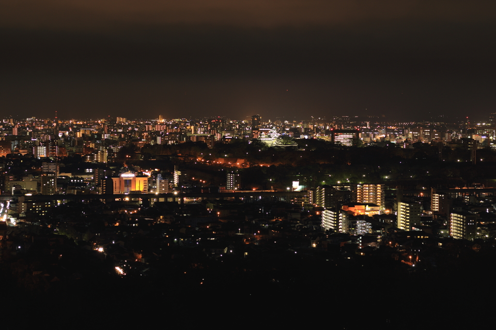 熊本城下町の夜