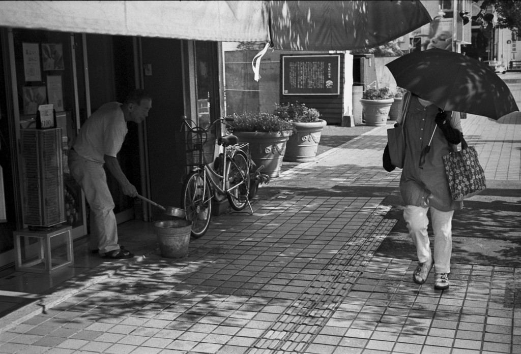 「打ち水」
