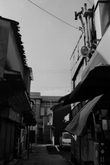 場末に吹く風