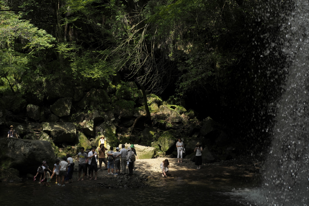 「避難民」