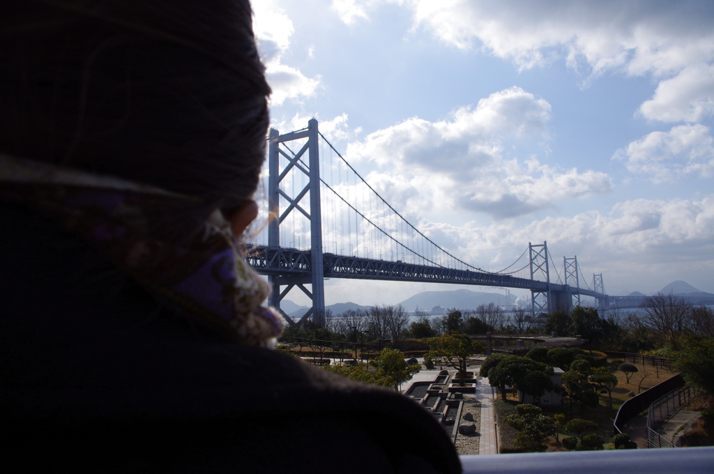 あの向こうへ…