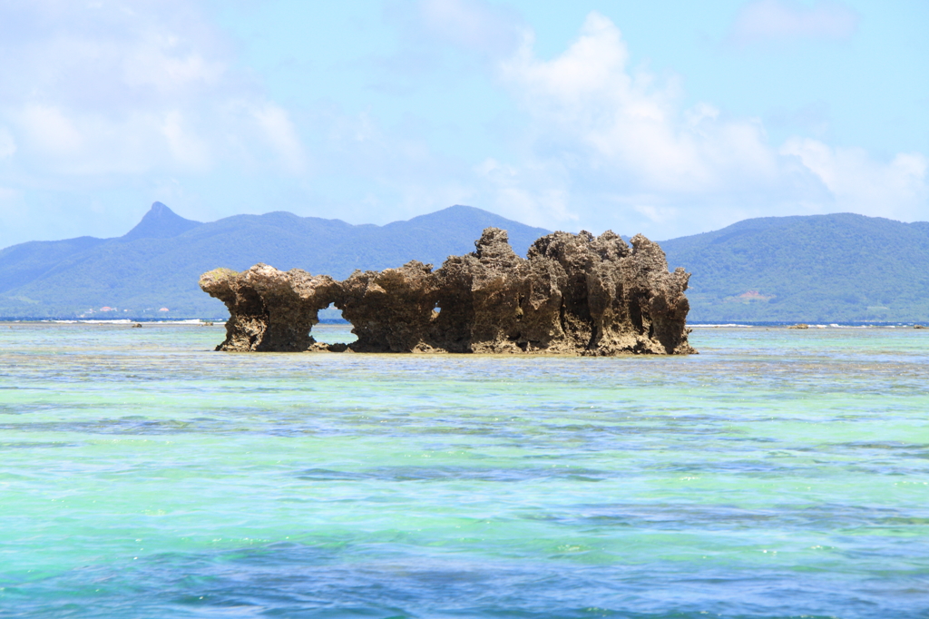 石垣島・川平湾の島(1)