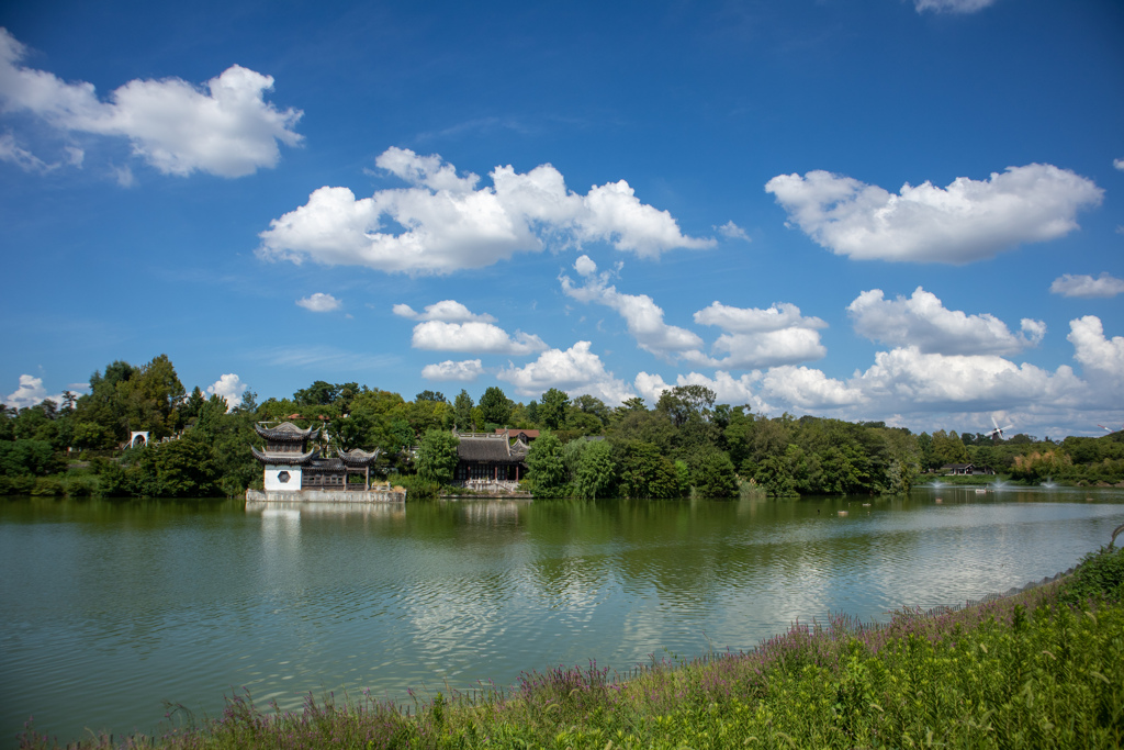 鶴見緑地公園にて
