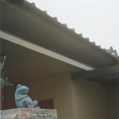 2010-002