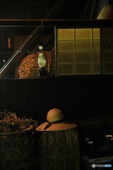 ランプと麦わら帽子