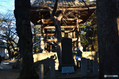 鐘の音清々しかな年始め2