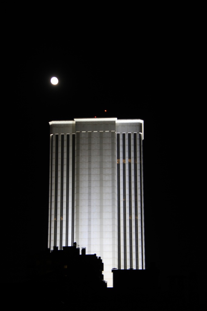 20100925-0620 Torre Picasso