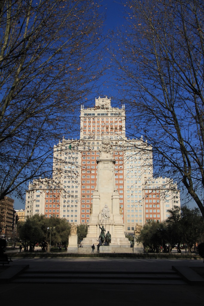9340 Plaza de Espana