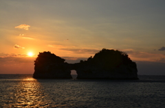 円月島
