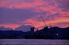 神戸港　秋の夕空