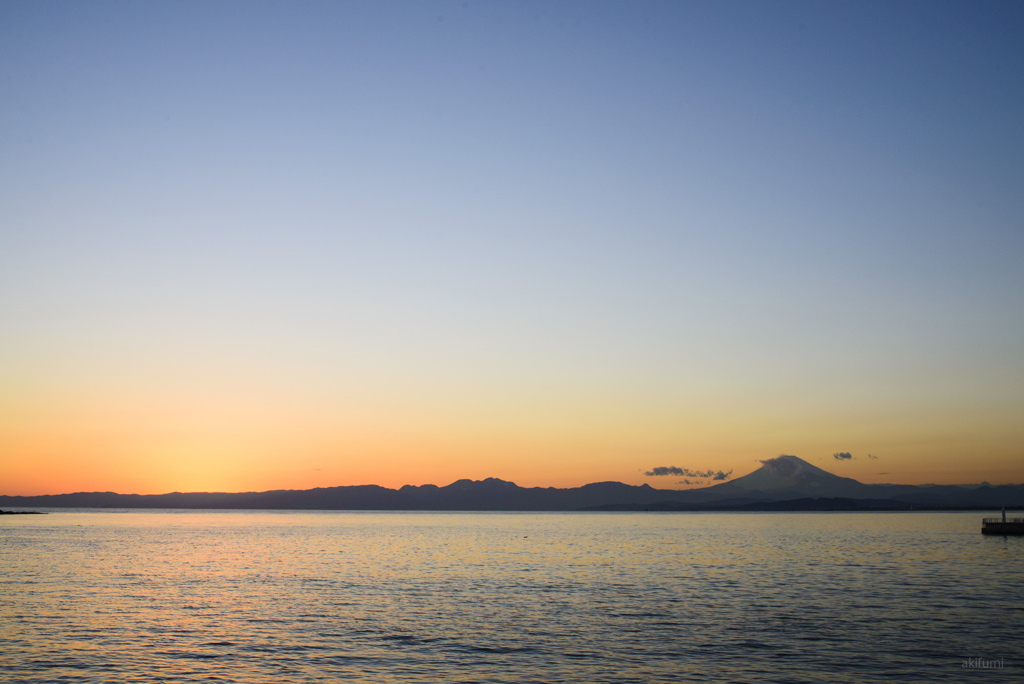 江ノ島からの