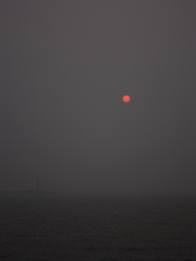 ラドガ湖に沈み行く夕陽。