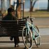 自転車と男性