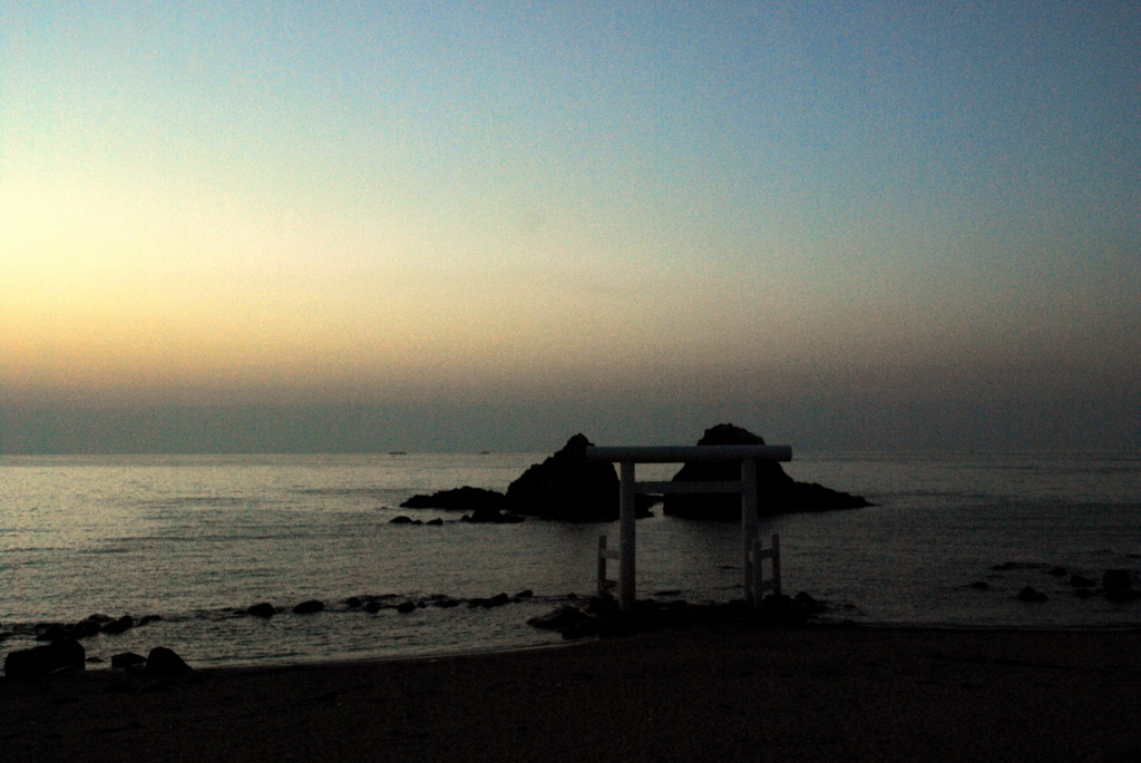 夕暮れの二見ケ浦
