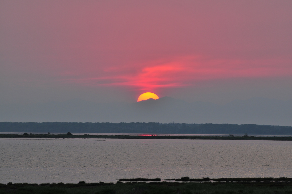 野付半島に沈む夕日