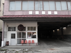 昭和なバス待合場