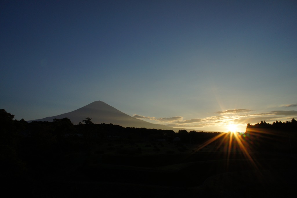 富士山の夜明け②