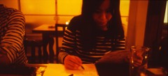 歌詞書いてます