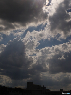 雲は行く