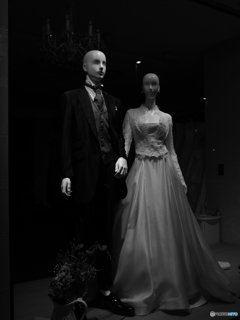 Wedding to showwindow.