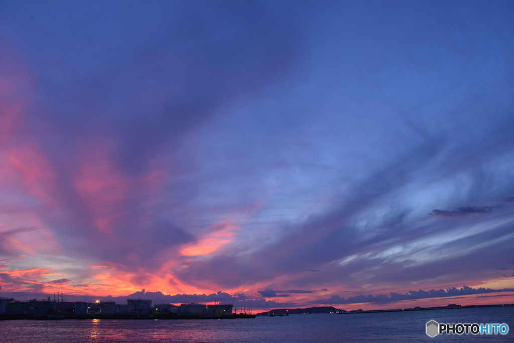 港の夕焼け