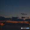 湾内の夜更け
