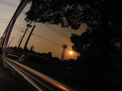夕暮れに