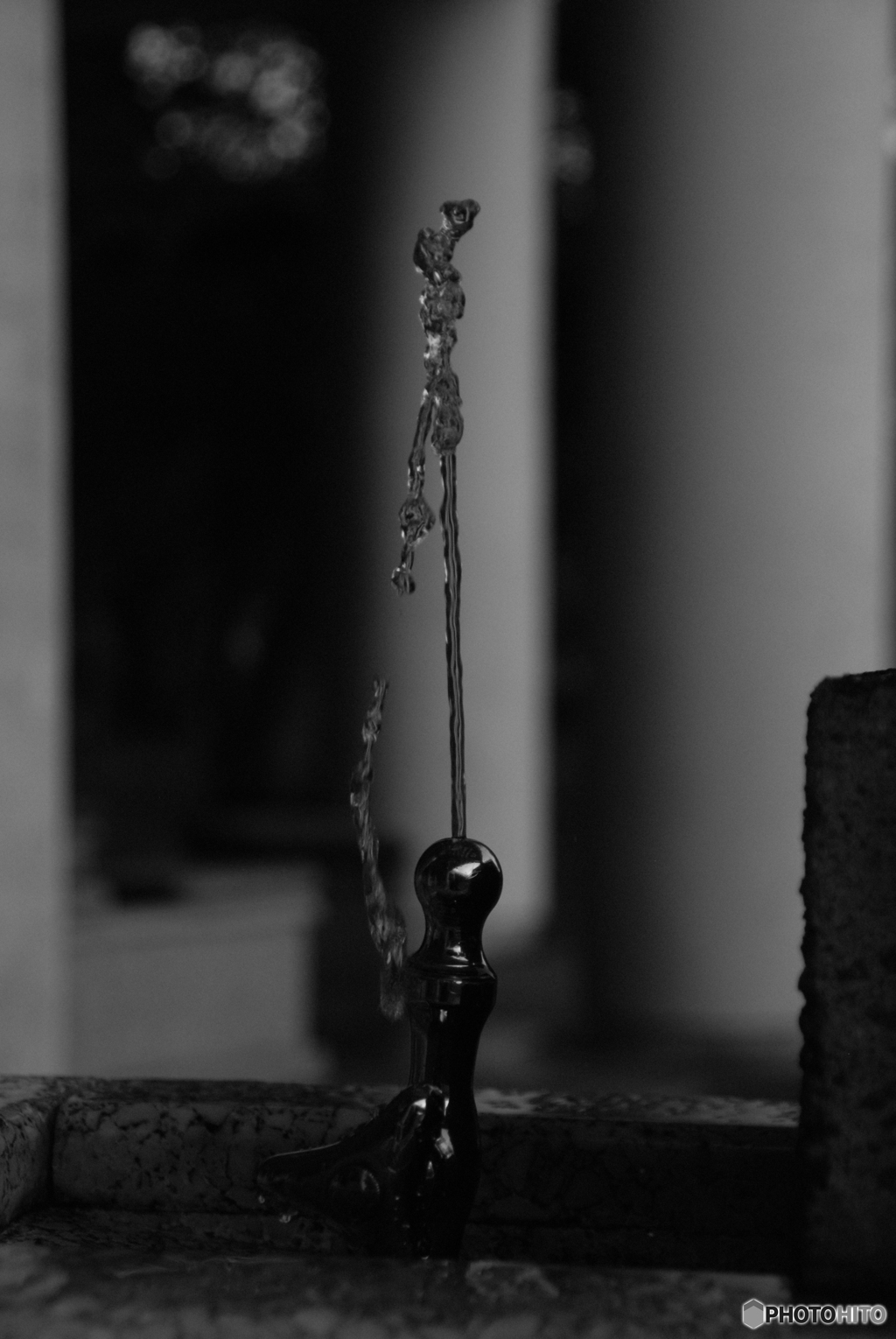 水