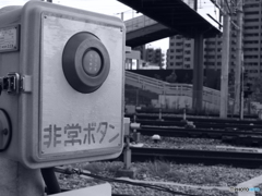 非常ボタン