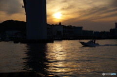 湾口の夕暮れ