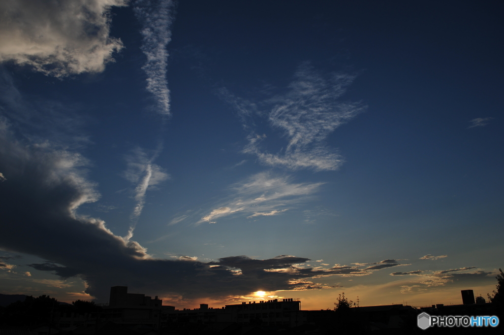 時雨過ぎ去って青空