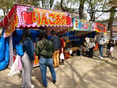 桜祭りの露店