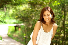 涼し気な服装で