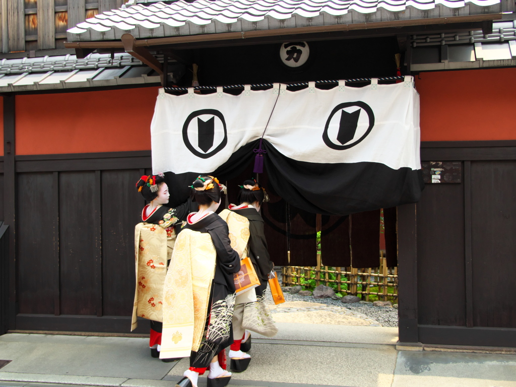 京都祇園八朔　一力前