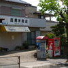 いつもシャッターが閉まった店