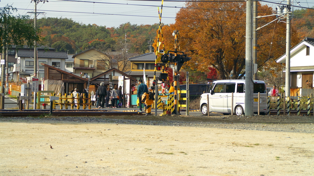 踏切のある風景