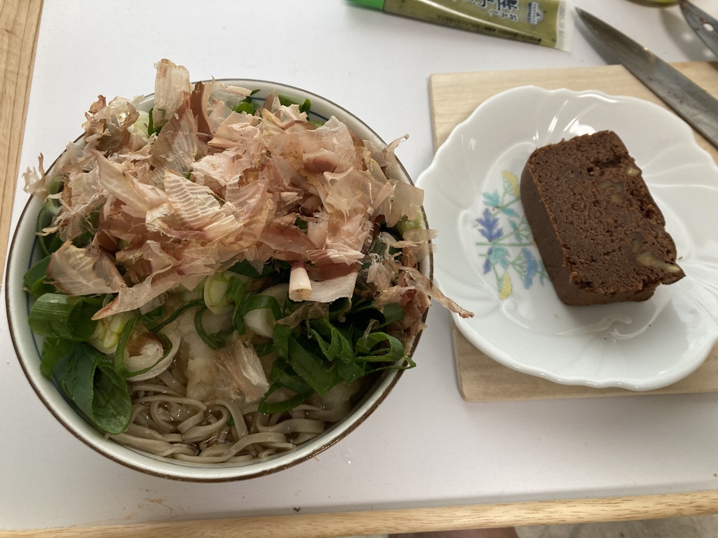 今日も越前おろしそばだす
