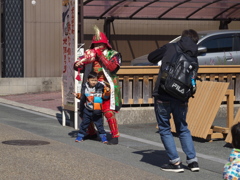 武将と写真が撮れる街