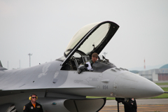 F-16 demo flight デモフライト完遂！ 千歳航空際