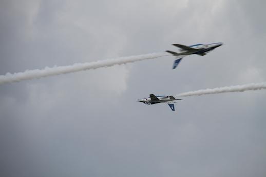 T-4 ブルーインパルス　高速でのクロス