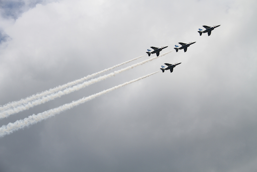 T-4 ブルーインパルス